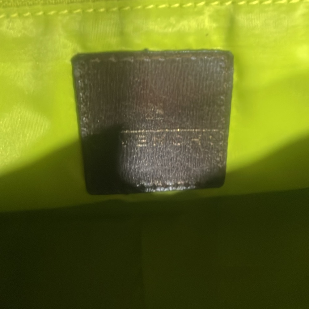 Givenchy Leather Logo Bag - Picture 4 of 8